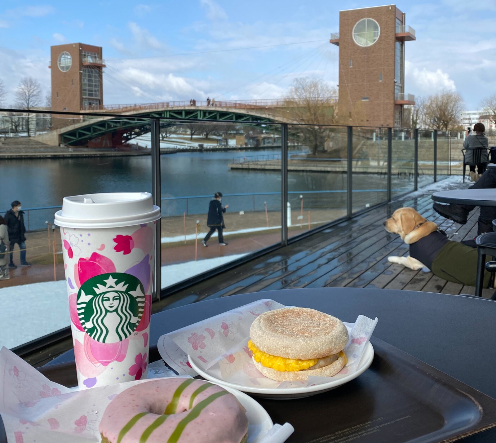 Starbucks Coffee - Toyama Kansui Park